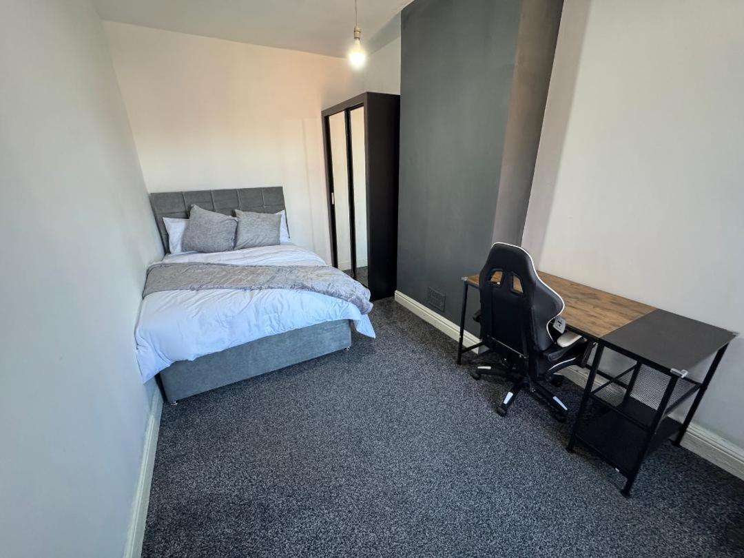 Homestay Modern Cozy 2 Manchester